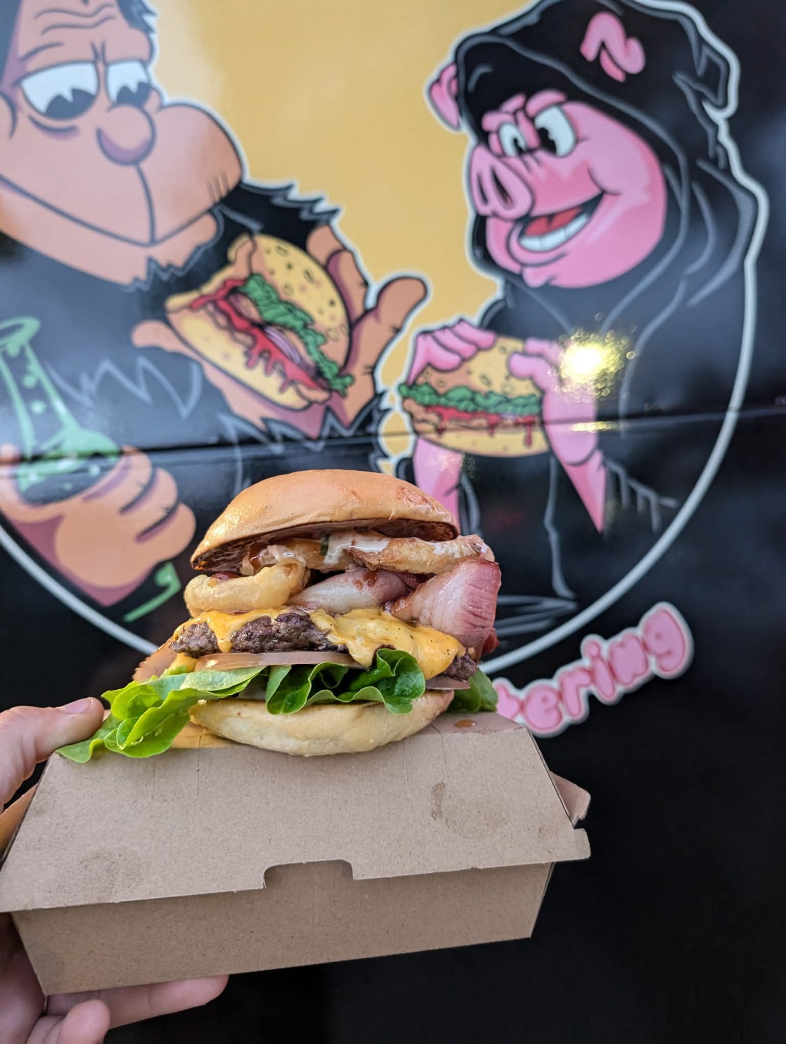 Cowboy burger — wagyu with onion rings
